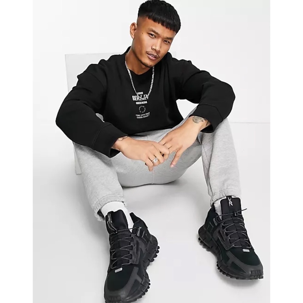 Topman BERLIN RUBBER PRINT OVERSIZED SWEATSHIRT ♣️IN STORES♠️
